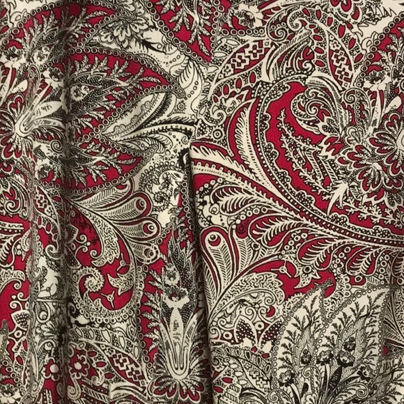 Liz Claiborne Knit Top - Picture 2 of 5